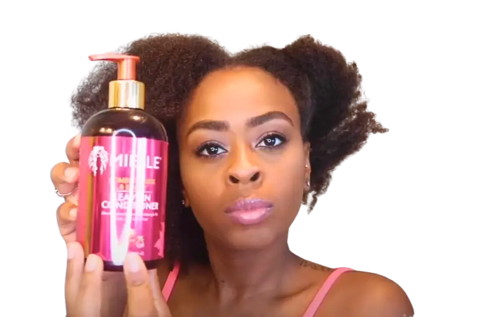 Moisturize-your-lock-with-leave-in-conditioner 